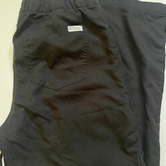 Turquoise scrub top and pants set with pockets - Picture 13 of 16